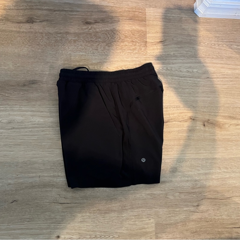 Lululemon Men’s Pacebreaker 5’ Short